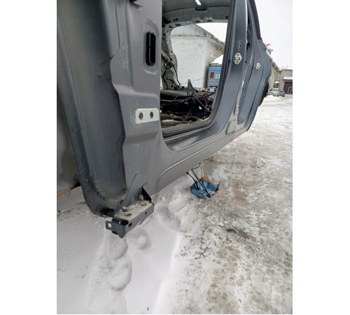 Порог со стойкой левый