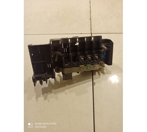 Блок силовых предохранителей(распределитель тока)