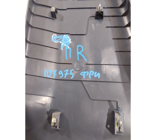 Обшивка центральной стойки(правая нижняя)