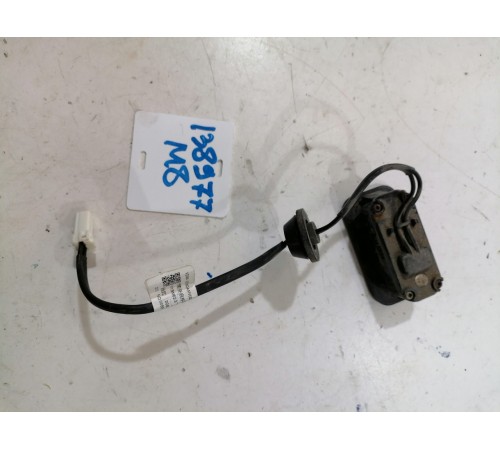 Кнопка открывания багажника