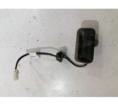 Кнопка открывания багажника