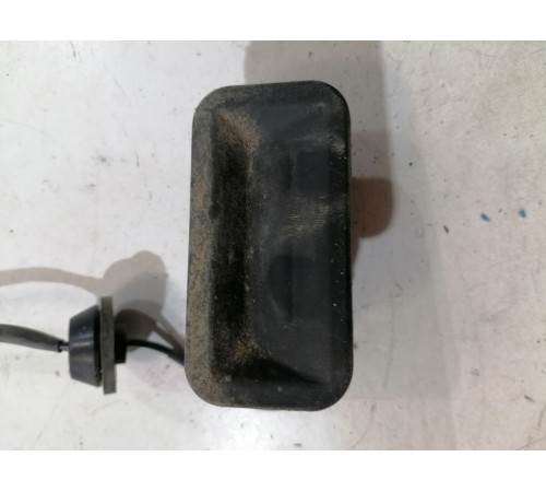 Кнопка открывания багажника