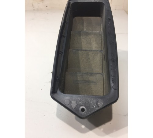 Дефлектор воздушный задний правый