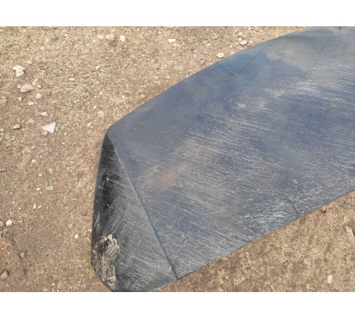 Спойлер крышки багажника