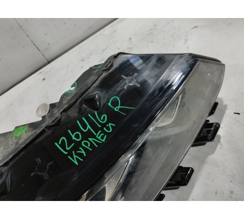 Фара передняя правая