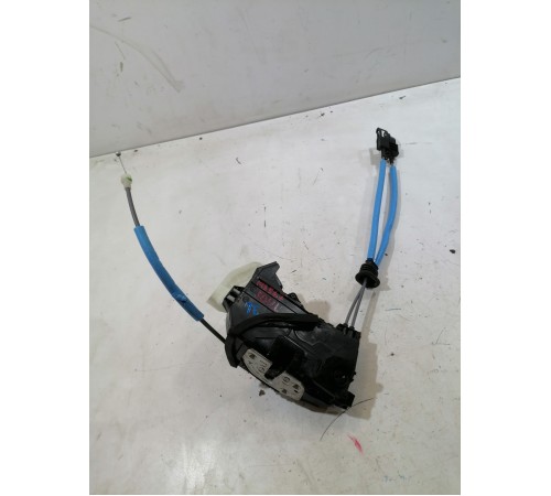 Замок двери задний левый