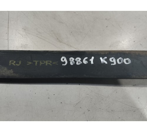 Крепление топливного бака правое