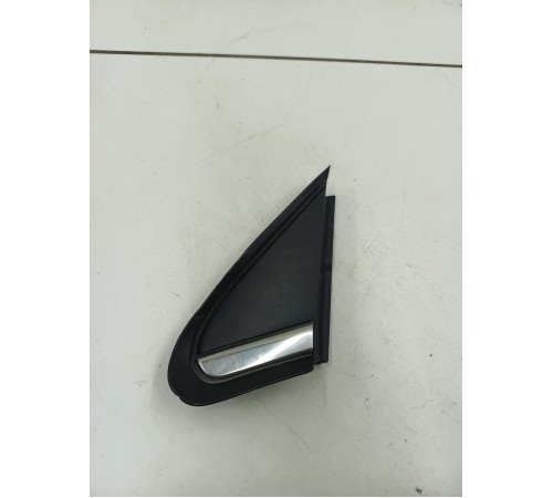 Угол двери передний левый внешний