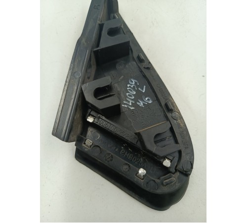 Угол двери передний левый внешний