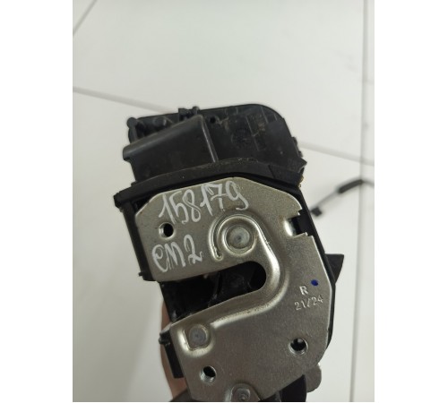 Замок двери левый