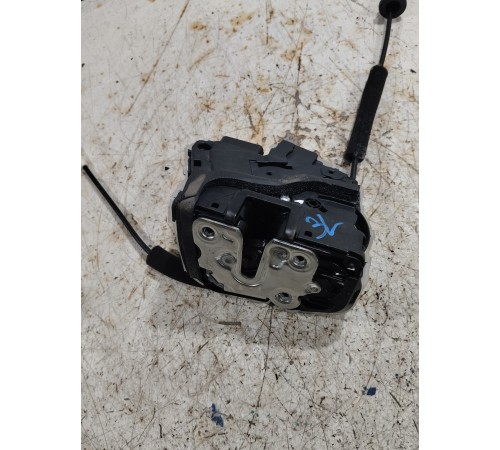 Замок двери задний левый