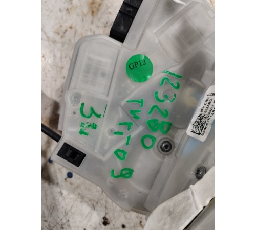 Замок двери задний левый