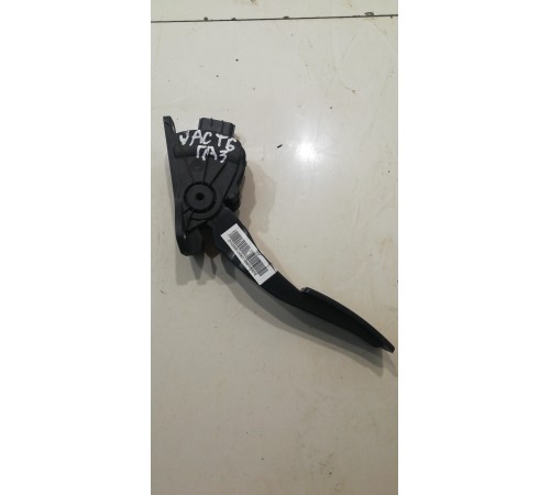 Педаль акселератора