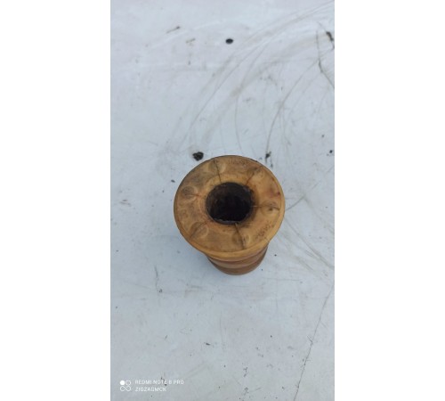 Демпфер амортизатора(передний левый)