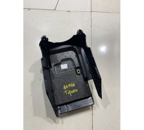 Кожух рулевой колонки нижний