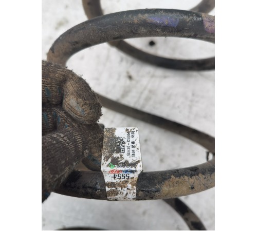 Пружина подвески передняя правая