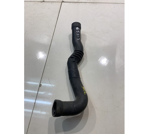 Патрубок картерных газов