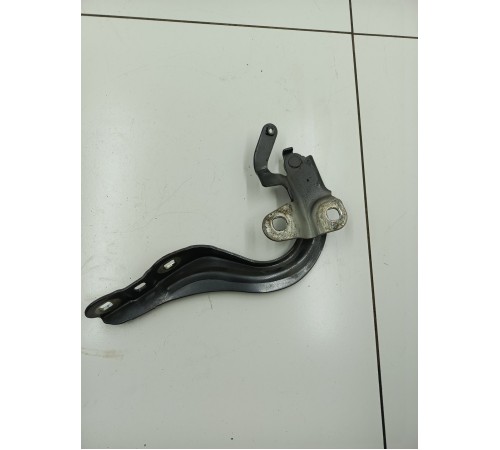 Петля капота правая