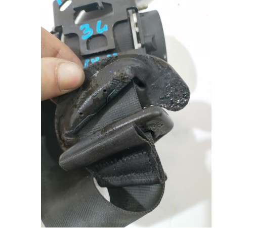 Ремень безопасности третьего ряда левый