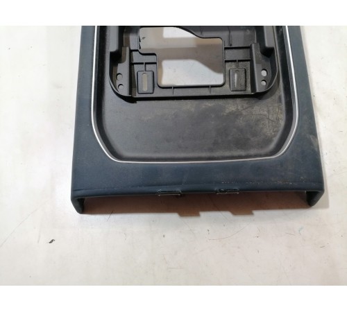 Накладка центральной консоли