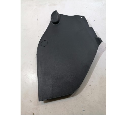 Накладка центральной консоли передняя левая