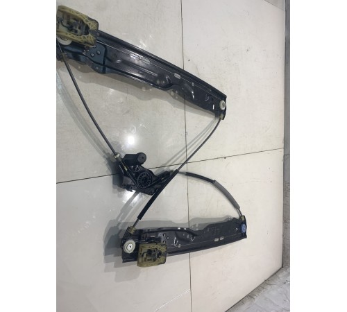 Стеклоподъемник (передний, левый)