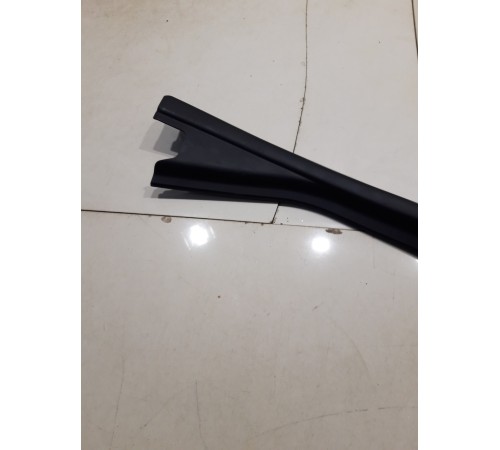 Накладка двери(задняя левая)