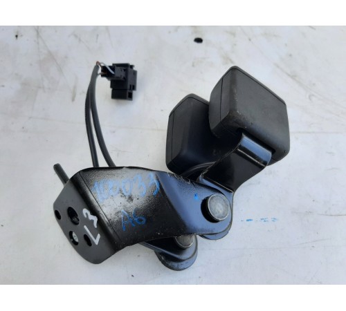 Ответная часть ремня безопасности задняя левая