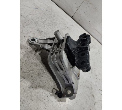 Подушка опора двигателя