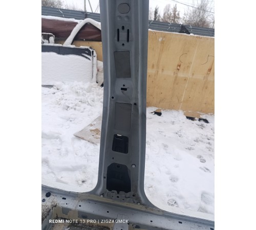 Порог со стойкой левый