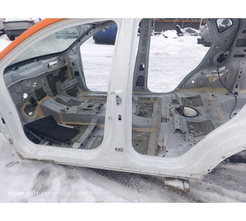 Порог со стойкой левый