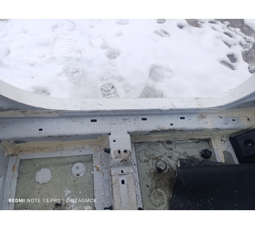 Порог со стойкой левый