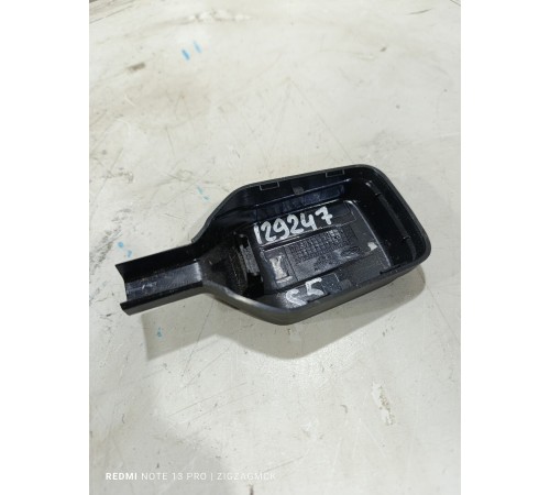 Накладка лобового стекла под датчик дождя