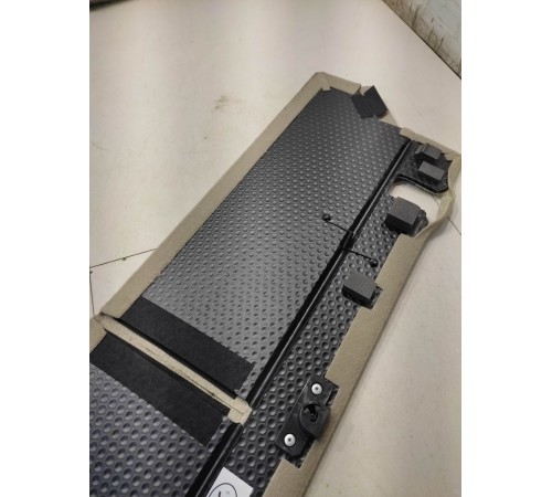 Пол багажника