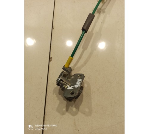 Замок аварийного открытия багажника