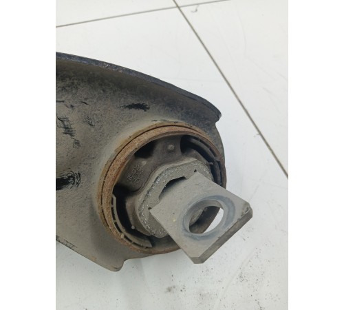 Рычаг подвески задний левый