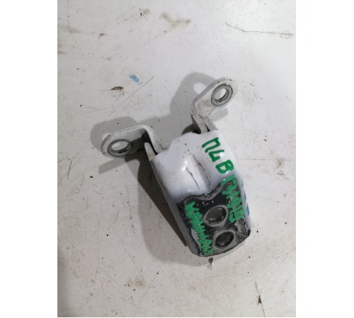 Петля двери передняя левая верхняя