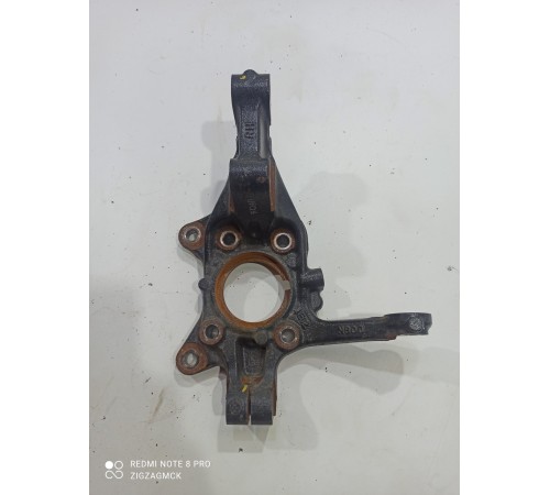 Поворотный кулак(передний правый)