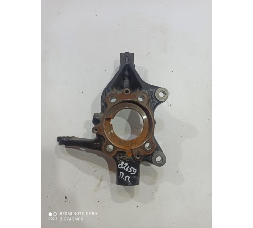 Поворотный кулак(передний правый)