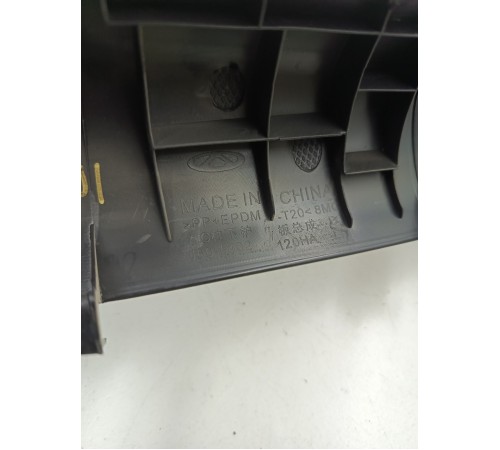 Обшивка багажника задняя правая