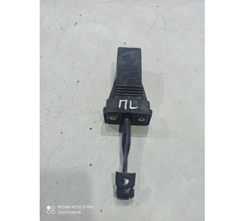 Ограничитель двери(передний левый)