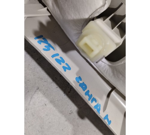 Обшивка стойки лобового стекла левая с динамиком