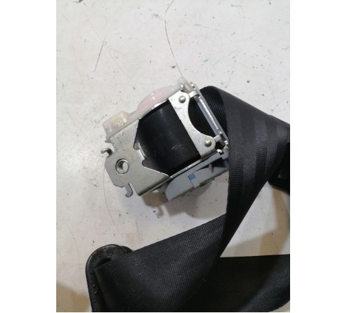 Ремень безопасности задний