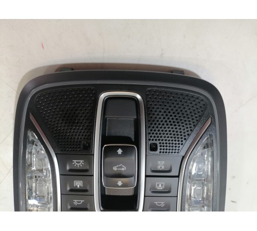 Плафон освещения салона передний