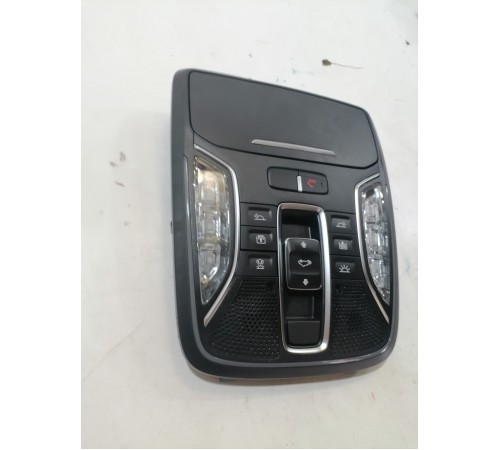 Плафон освещения салона передний