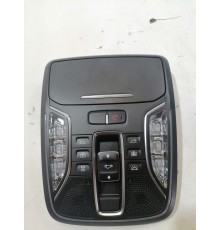 Плафон освещения салона передний