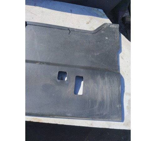 Обшивка задней стенки кабины