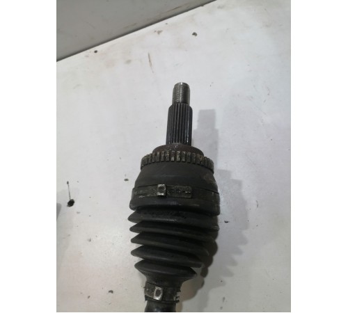 Полуось (привод) передний правый