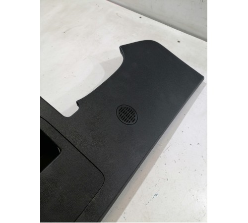 Накладка торпедо нижняя левая