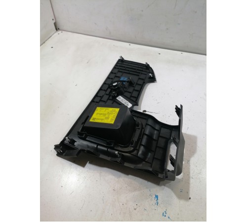 Накладка торпедо нижняя левая